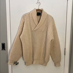 Men's Wool handknit Cream Cable Knit Sweater vintage